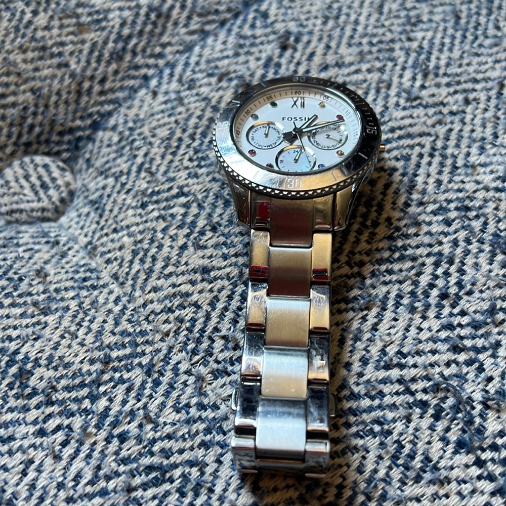 Fossil womens watch in silver